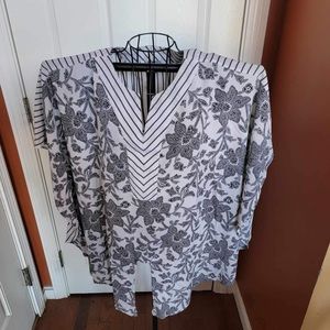 Size 3 Chicos paisley shirt